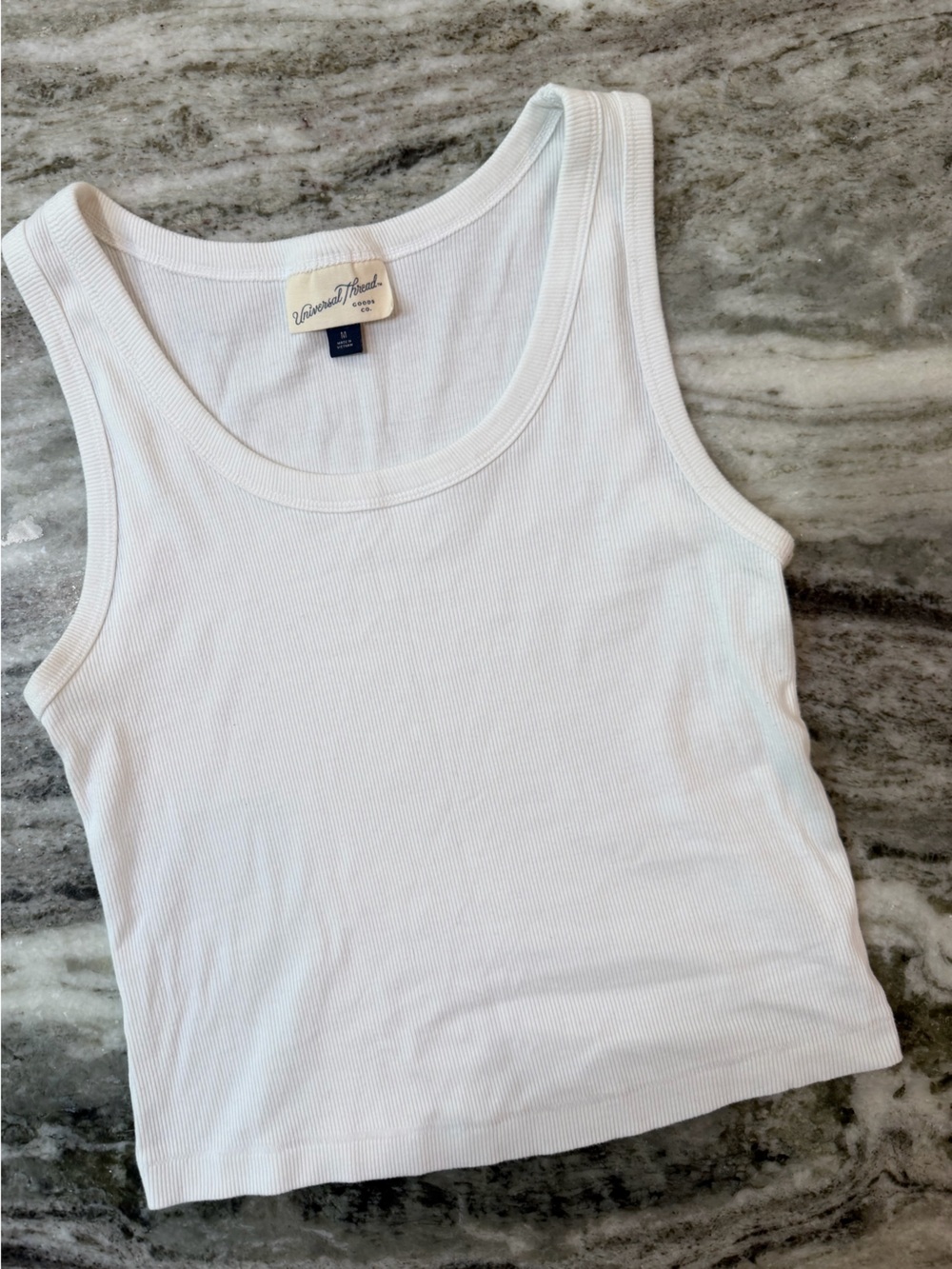 Universal Thread White Ribbed Scoop Tank - Picture 2 of 2
